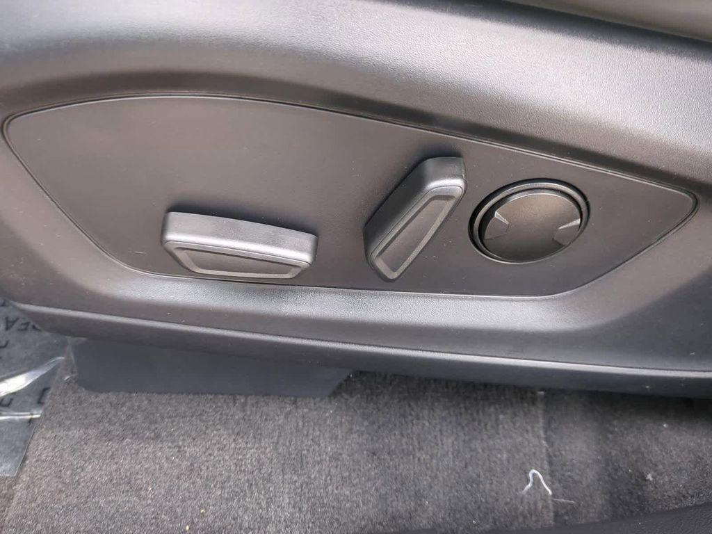 new 2025 Ford Explorer car, priced at $45,257