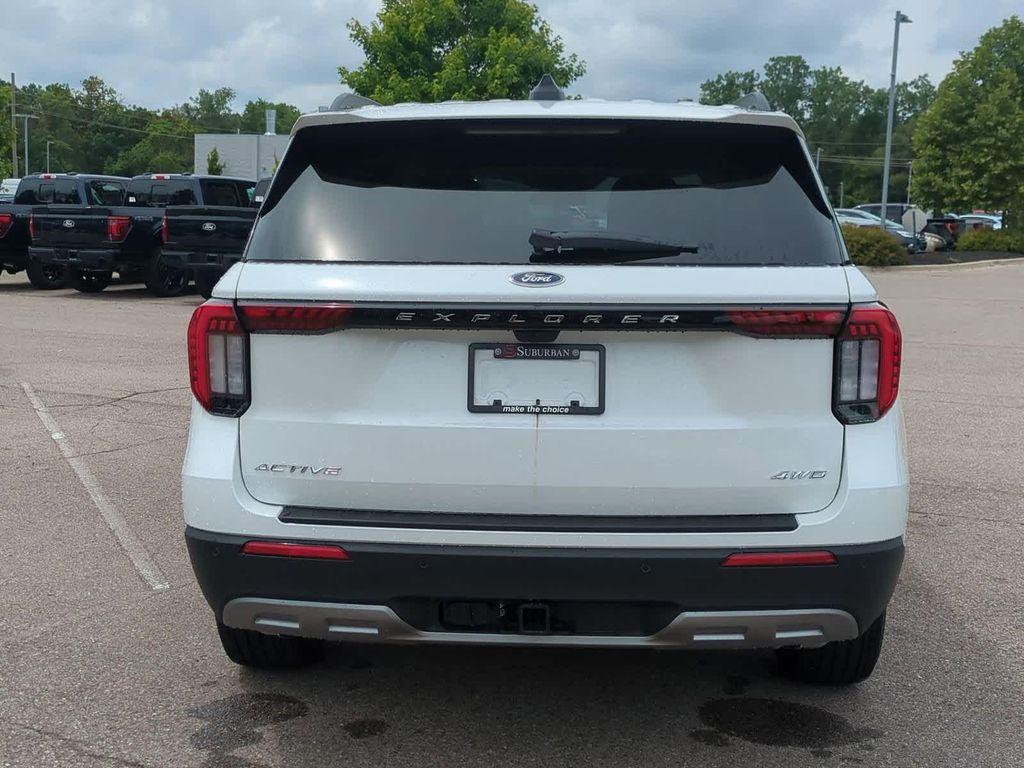 new 2025 Ford Explorer car, priced at $45,257