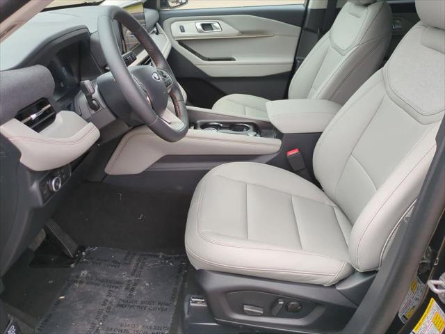 new 2025 Ford Explorer car, priced at $43,334
