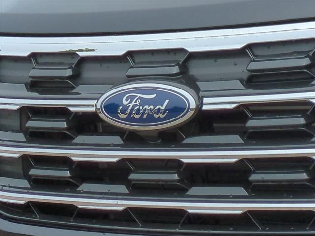 new 2025 Ford Explorer car, priced at $43,334