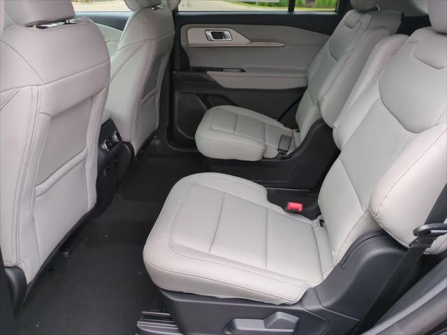 new 2025 Ford Explorer car, priced at $43,334