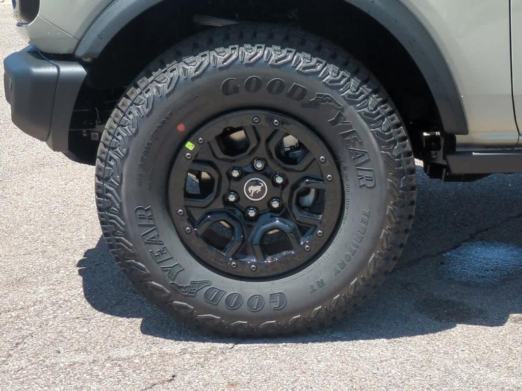 new 2025 Ford Bronco car, priced at $61,988