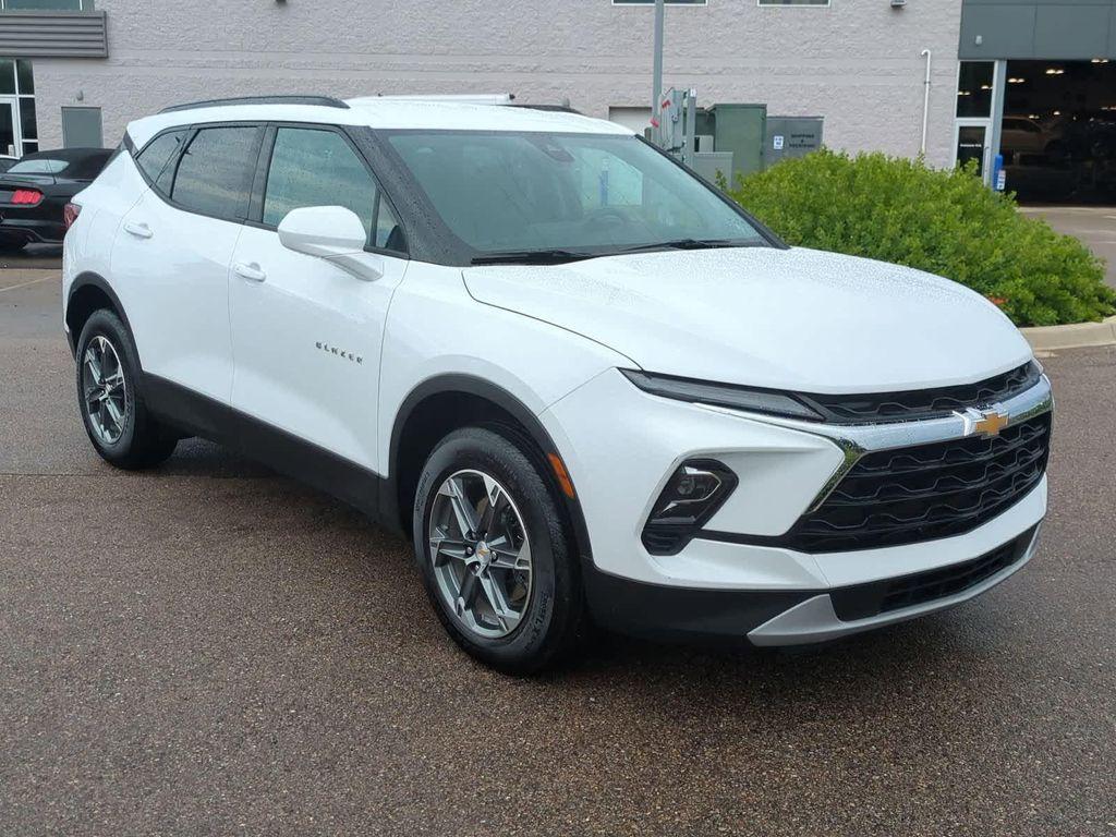used 2025 Chevrolet Blazer car, priced at $33,651