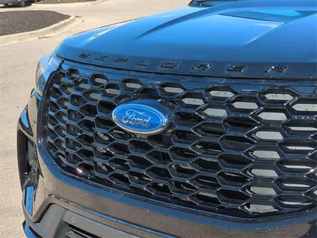 new 2025 Ford Explorer car, priced at $49,494