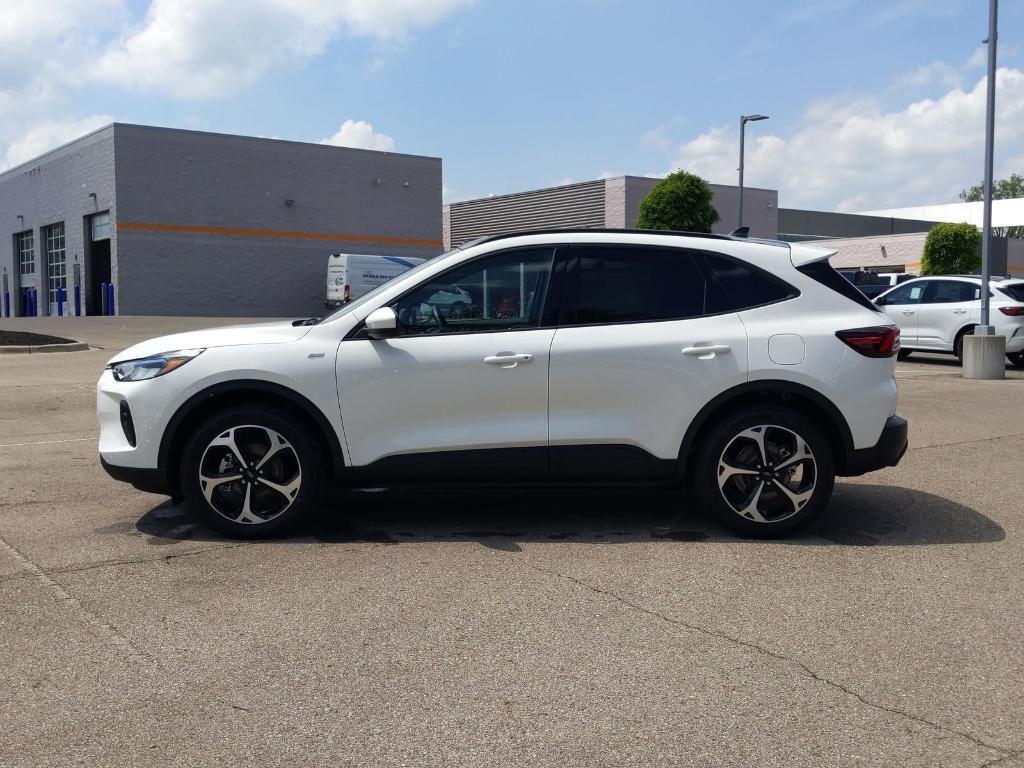new 2025 Ford Escape car, priced at $36,727