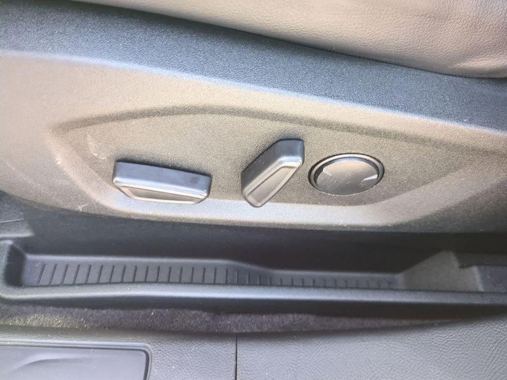 used 2022 Ford Edge car, priced at $24,990