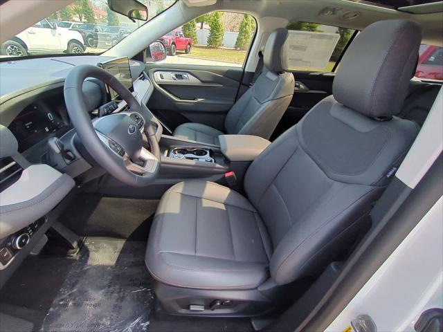 new 2025 Ford Explorer car, priced at $47,420