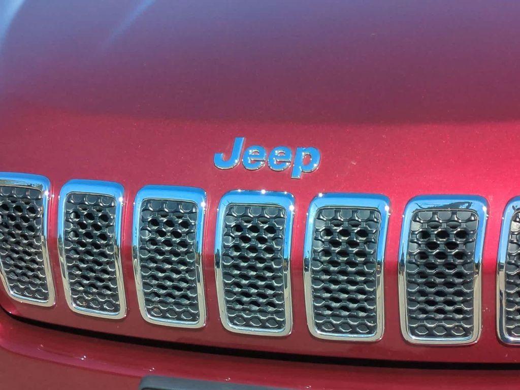 used 2019 Jeep Cherokee car, priced at $17,999