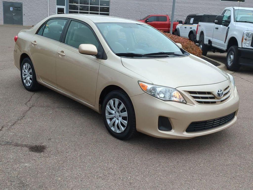 used 2013 Toyota Corolla car