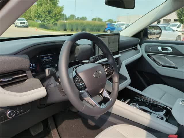 new 2025 Ford Explorer car, priced at $53,496