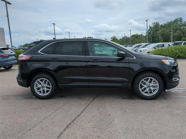 new 2024 Ford Edge car, priced at $39,898