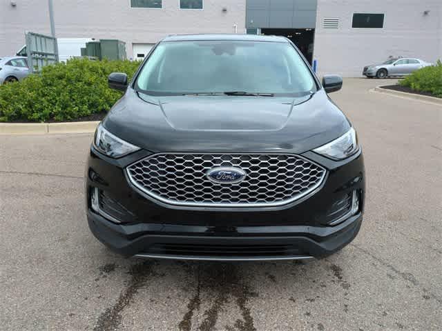 new 2024 Ford Edge car, priced at $39,898