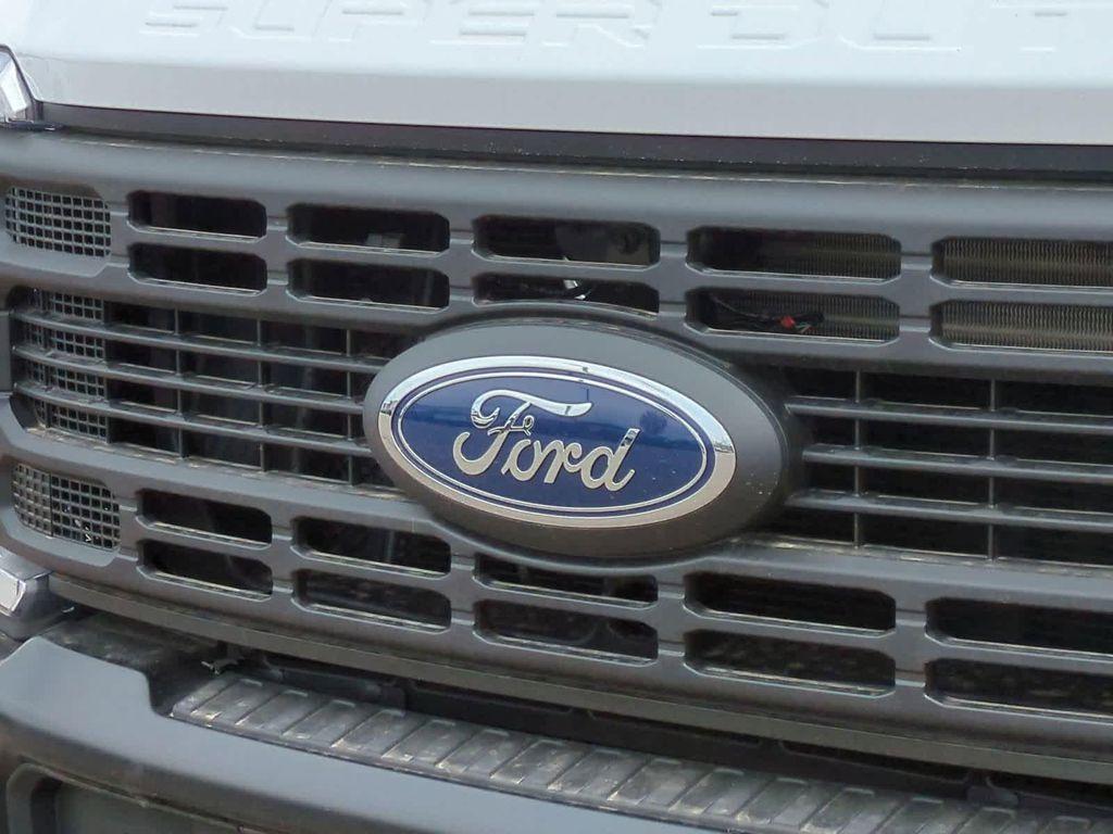 new 2025 Ford F-250 car, priced at $45,446