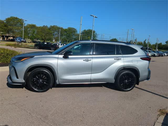 used 2023 Toyota Highlander car, priced at $41,465