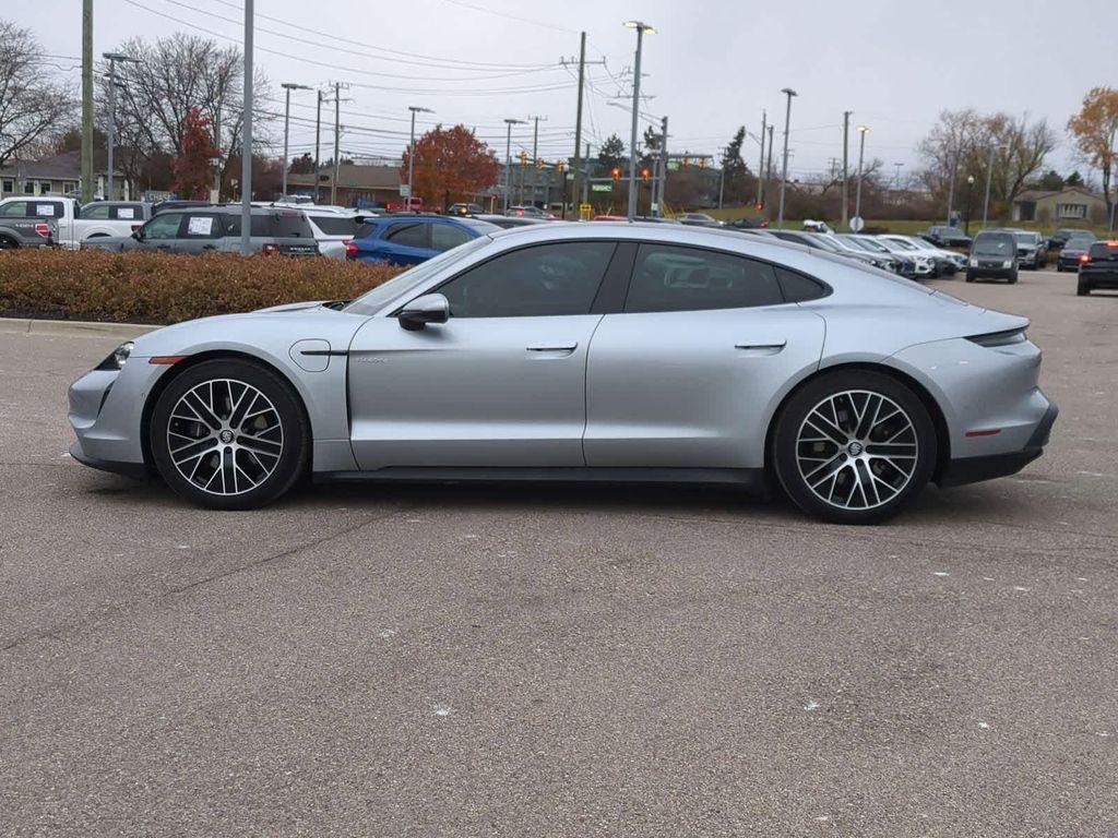 used 2022 Porsche Taycan car