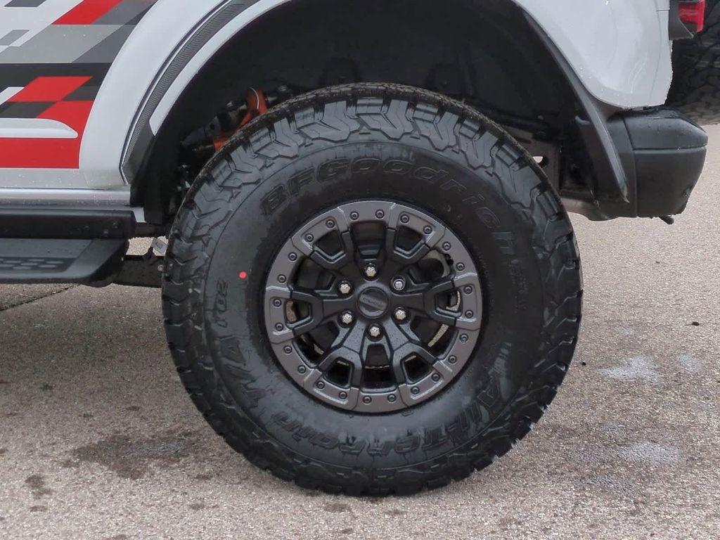 new 2025 Ford Bronco car