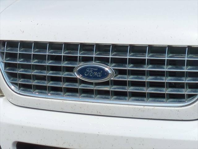 used 2005 Ford Explorer car, priced at $959