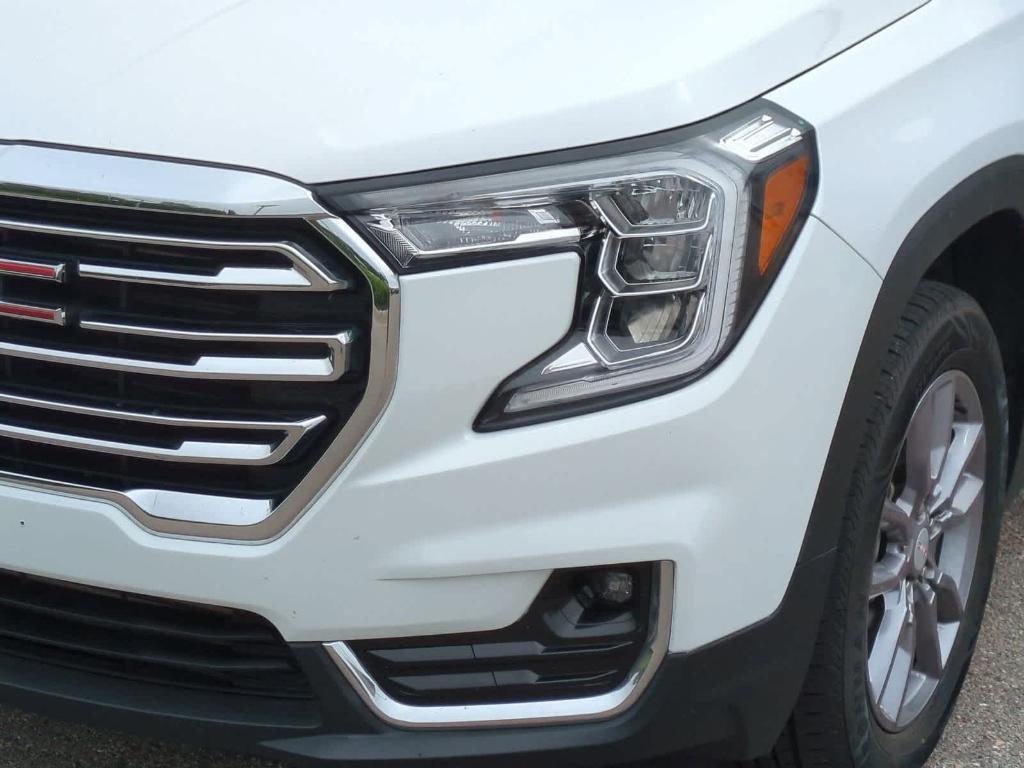used 2023 GMC Terrain car, priced at $20,999