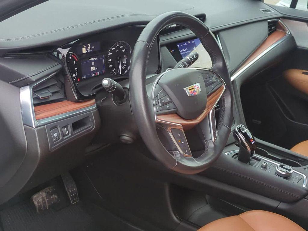 used 2023 Cadillac XT5 car