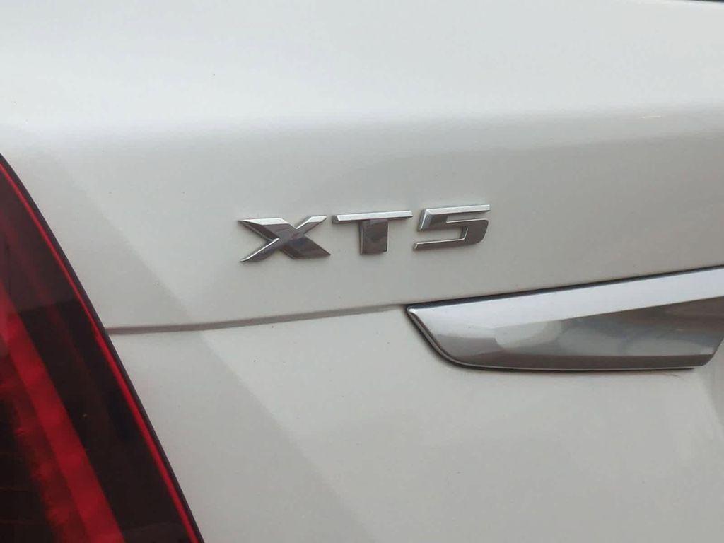 used 2023 Cadillac XT5 car
