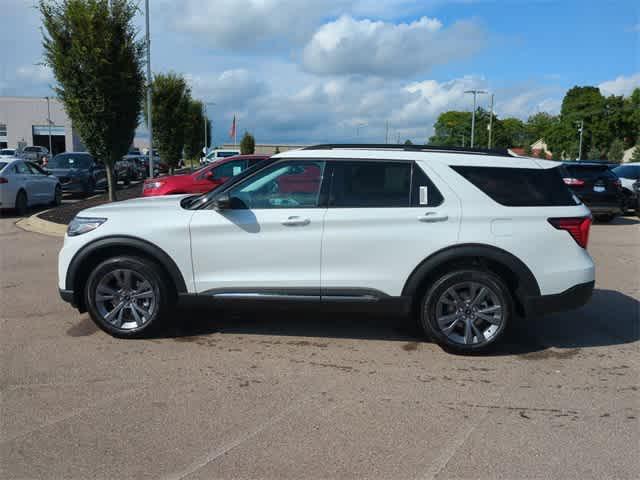 new 2025 Ford Explorer car, priced at $45,381