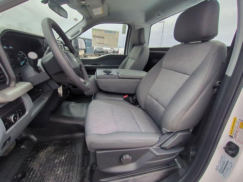 new 2025 Ford F-250 car, priced at $46,581