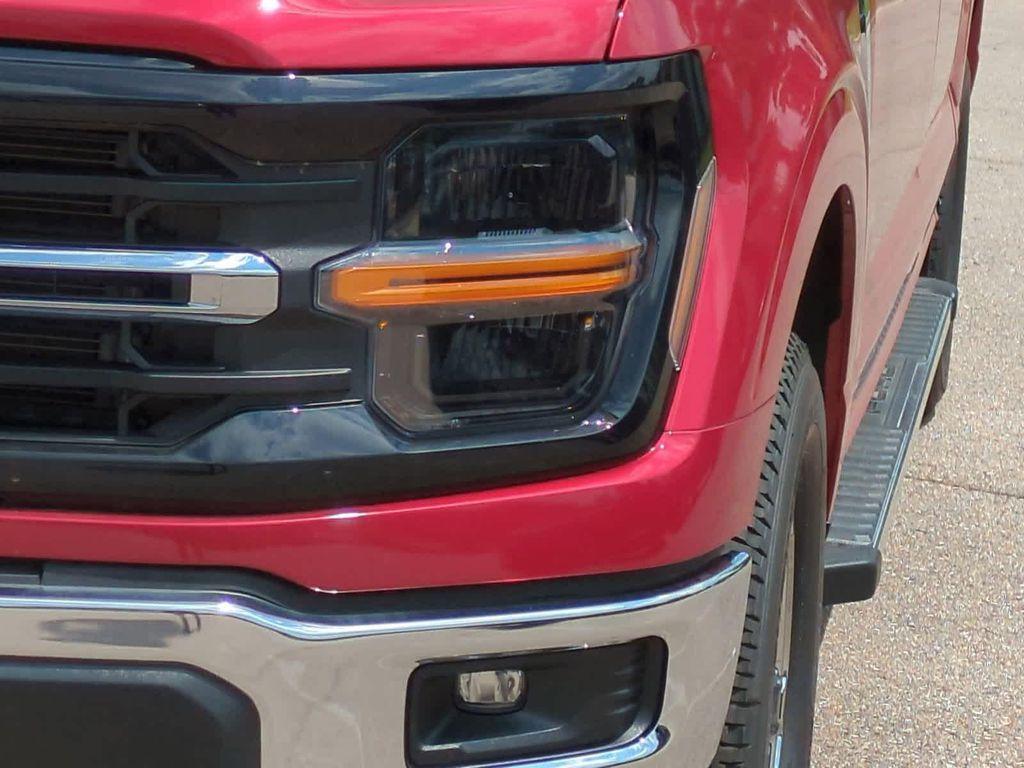 new 2024 Ford F-150 car, priced at $47,233