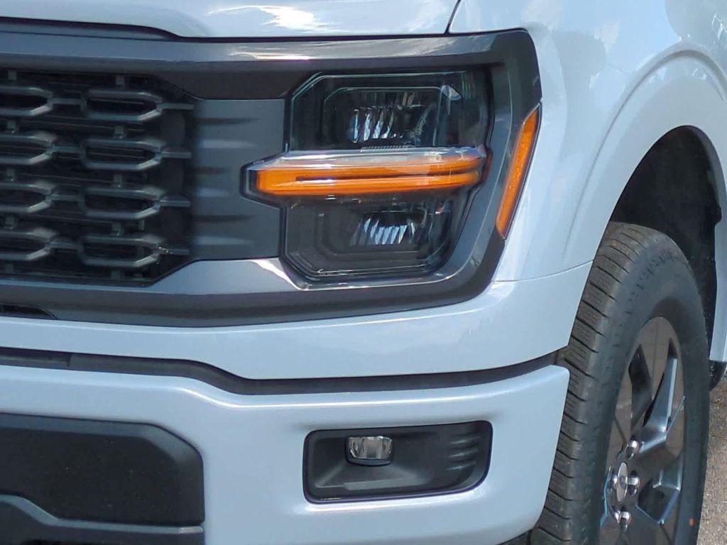 new 2025 Ford F-150 car, priced at $47,940