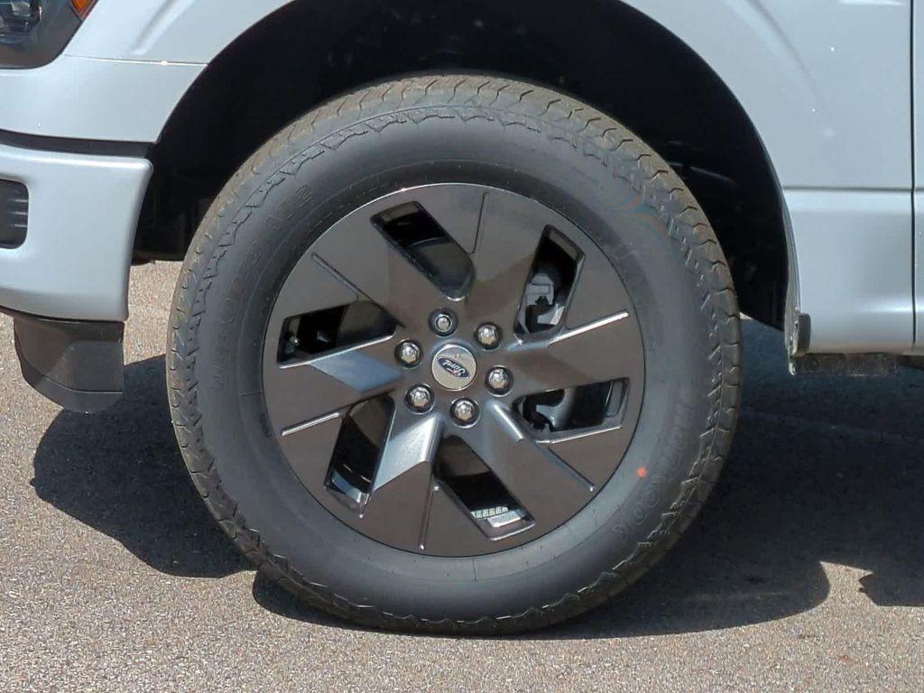 new 2025 Ford F-150 car, priced at $47,940