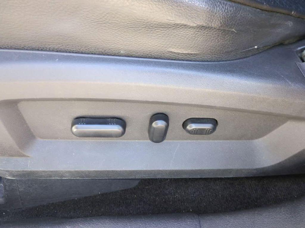 used 2013 Lincoln MKX car, priced at $5,950