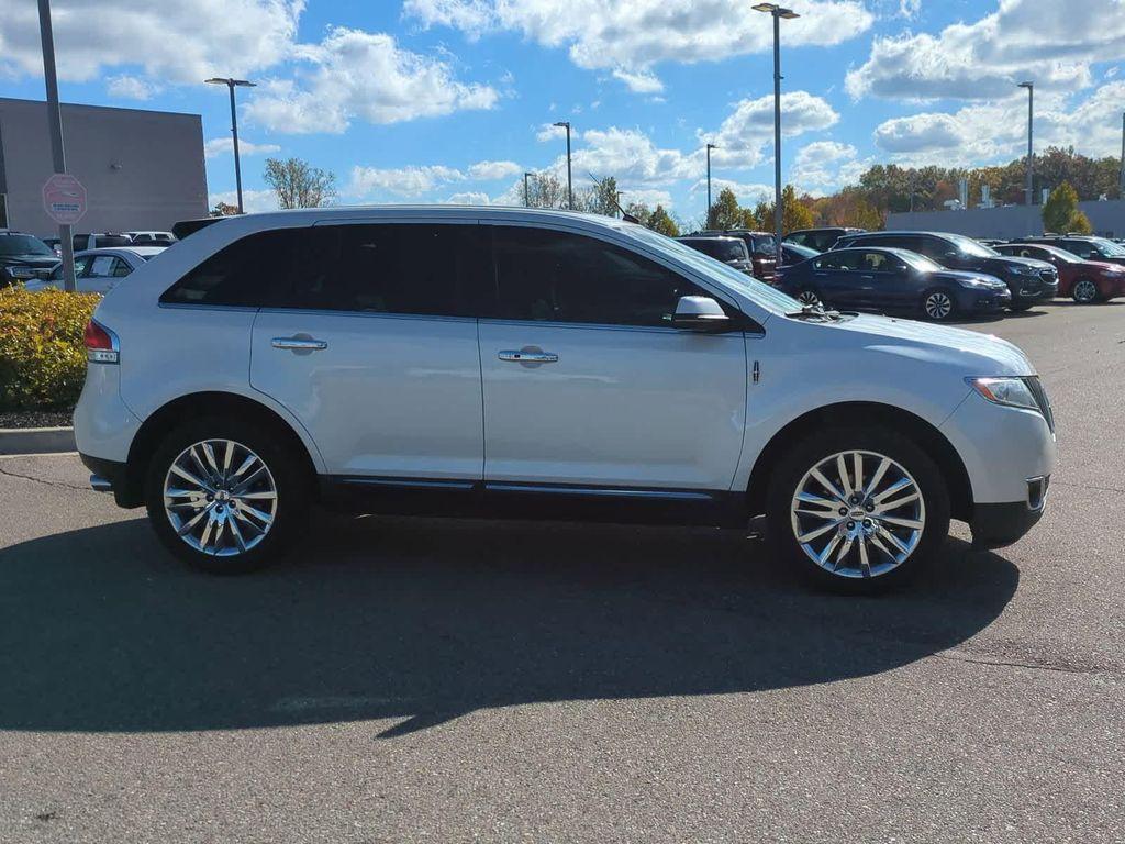 used 2013 Lincoln MKX car, priced at $5,950