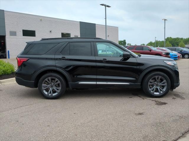 used 2025 Ford Explorer car, priced at $39,999