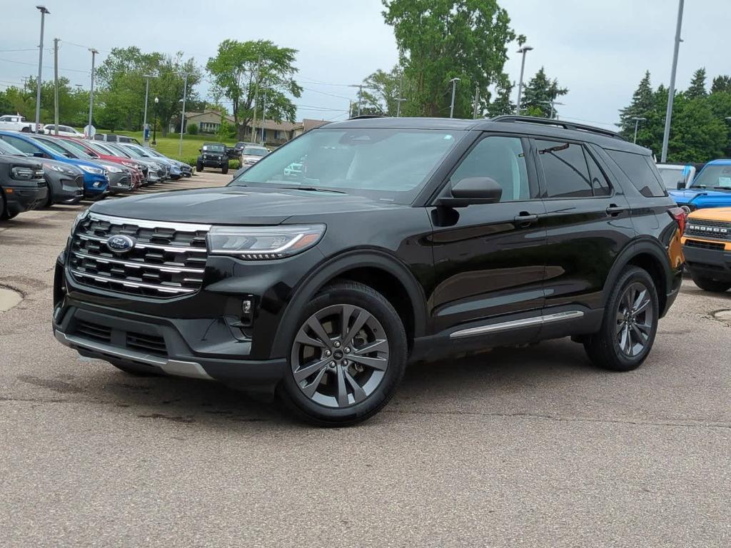 used 2025 Ford Explorer car, priced at $40,999