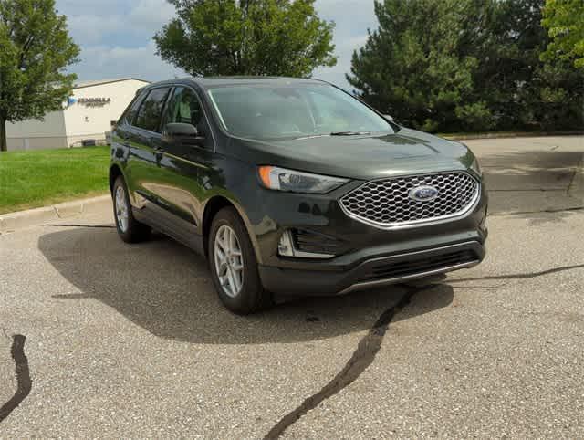 new 2024 Ford Edge car, priced at $39,700