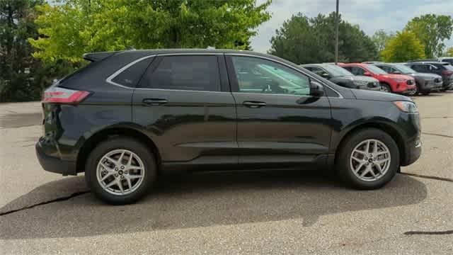 new 2024 Ford Edge car, priced at $39,700