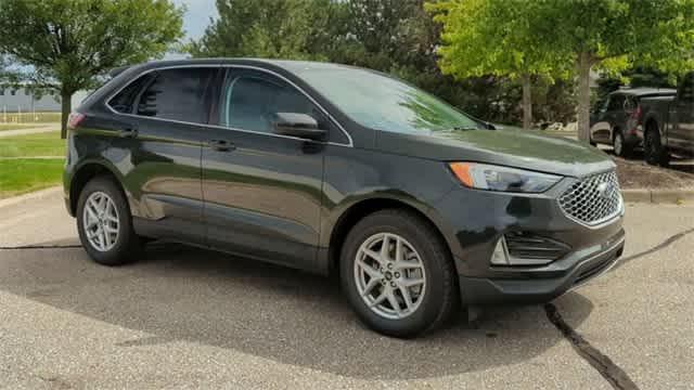 new 2024 Ford Edge car, priced at $39,700