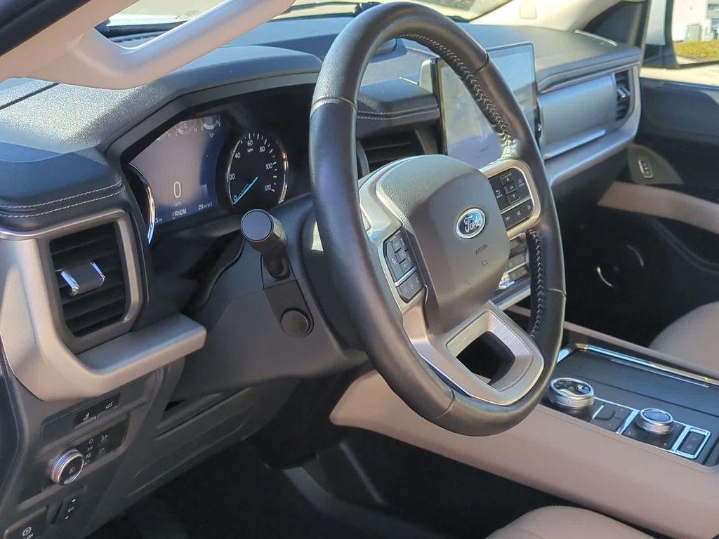 used 2022 Ford Expedition car, priced at $45,550