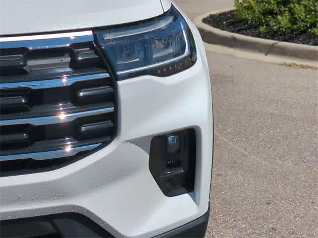 new 2025 Ford Explorer car, priced at $45,381