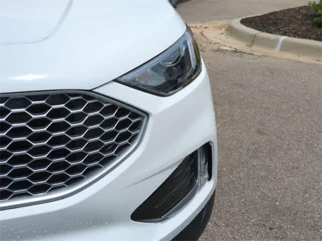 new 2024 Ford Edge car, priced at $40,054