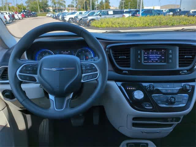 used 2017 Chrysler Pacifica car, priced at $15,350