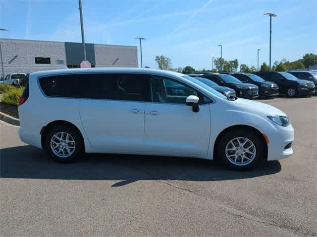 used 2017 Chrysler Pacifica car, priced at $15,350