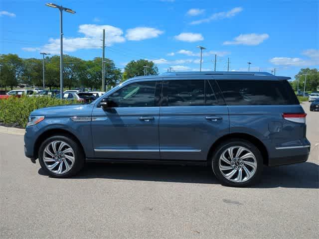 used 2022 Lincoln Navigator car, priced at $63,250