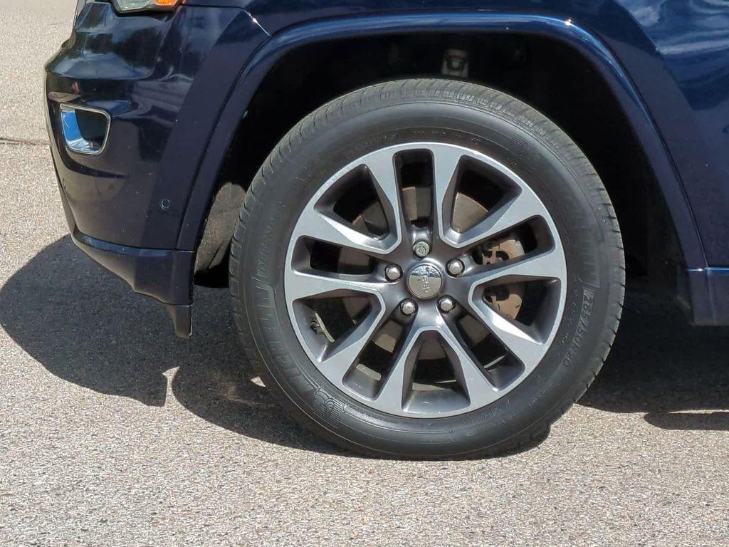 used 2017 Jeep Grand Cherokee car, priced at $14,499