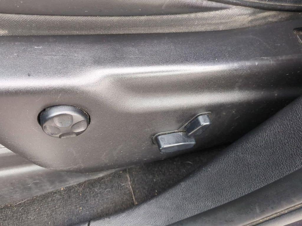 used 2014 Jeep Grand Cherokee car, priced at $3,999