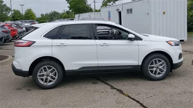 new 2024 Ford Edge car, priced at $40,054