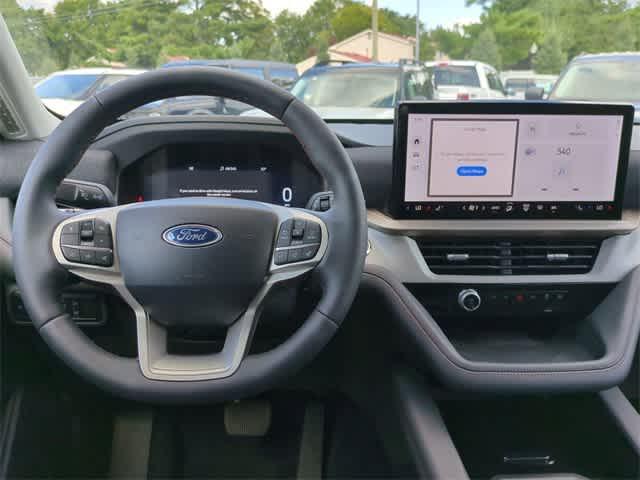 new 2025 Ford Explorer car, priced at $40,255