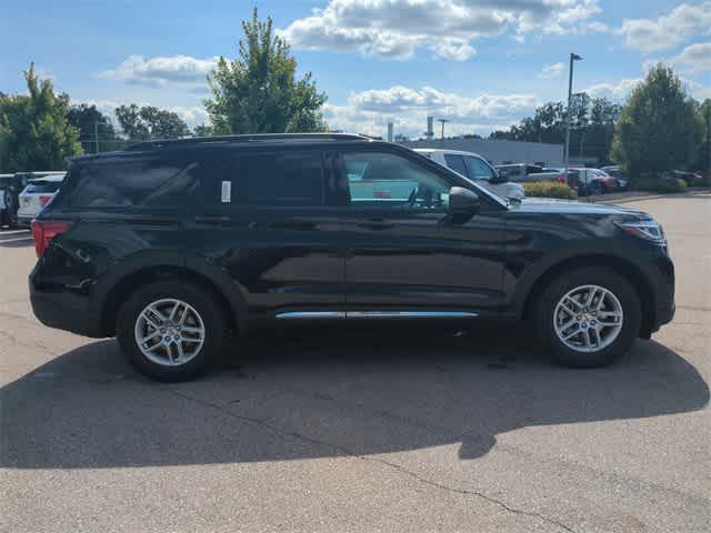 new 2025 Ford Explorer car, priced at $40,255