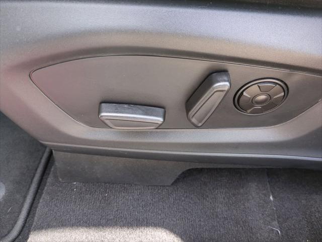 used 2021 Ford Explorer car