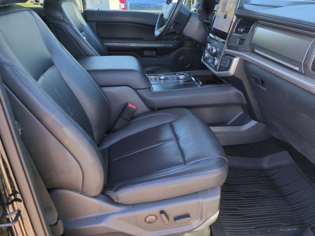 used 2022 Ford Expedition car, priced at $45,550