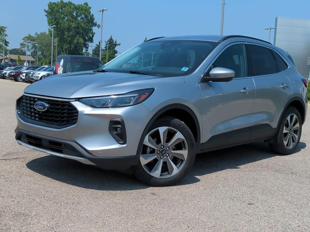 used 2024 Ford Escape car, priced at $27,999